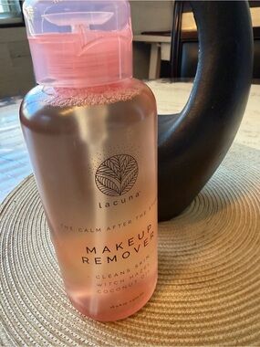 Lacuna Makeup Remover - Gentle Daily Cleanser with Witch Hazel & Coconut oil